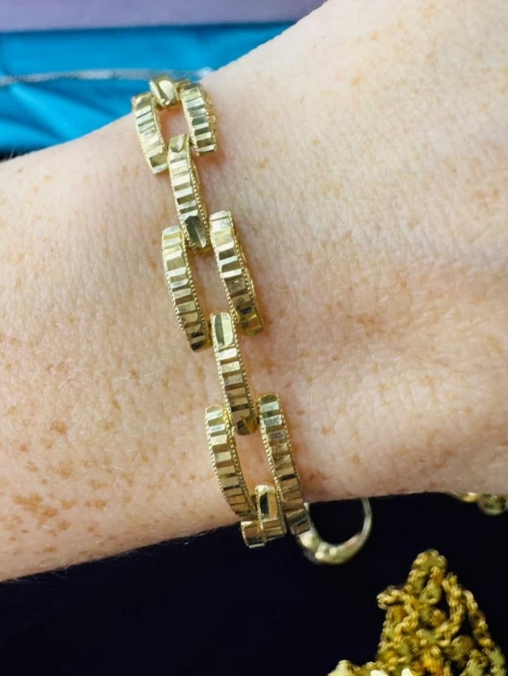 Gold Link Bracelet - Chunky Rectangular Links - Picture 6 of 7